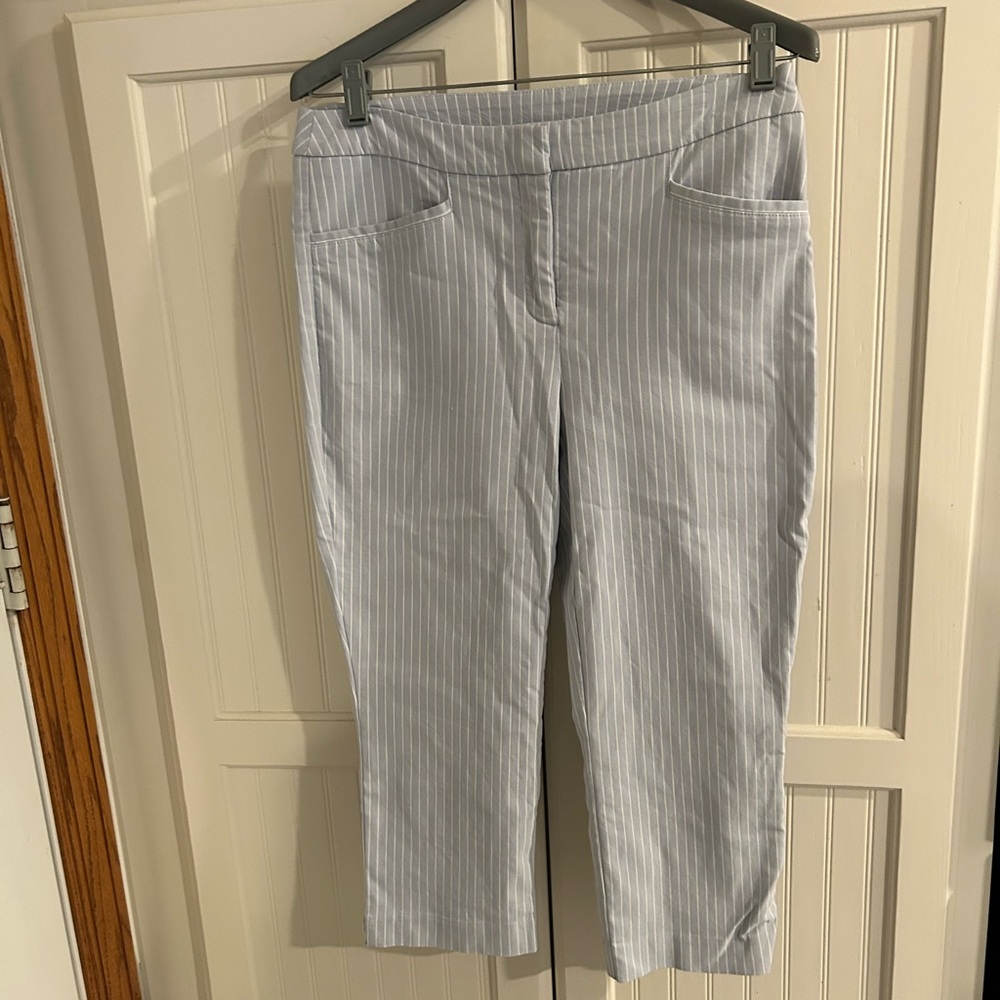Chico's Fabulously Slimming Light Gray Striped Cropped Pants